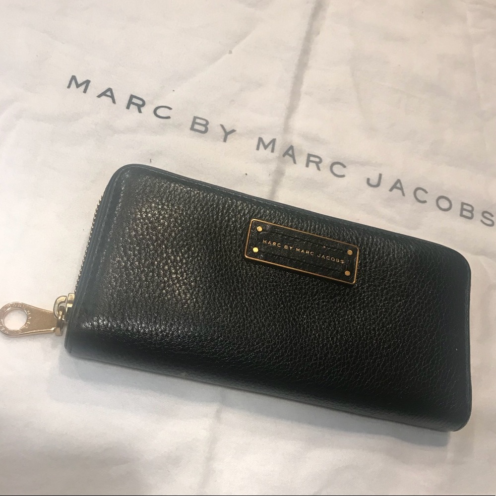 Marc Jacobs wallet
